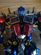 スリーゼロ オプティマスプライム DLX threezero リベンジ 開封美品　/ 検索用 トランスフォーマー タカラトミー ホットトイズ_画像3