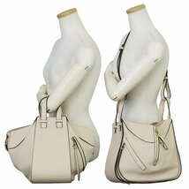 （新品・未使用品）ロエベ LOEWE ハンモック スモール 2way 斜め掛け ショルダー ハンドバッグ レザー アイボリー 白 387.12.KN60_画像8