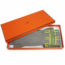 （新品・未使用品）エルメス HERMES サロメ 手袋 グローブ Sサイズ ニット カシミヤ 100％ オークル グレー イエロー 箱付_画像2