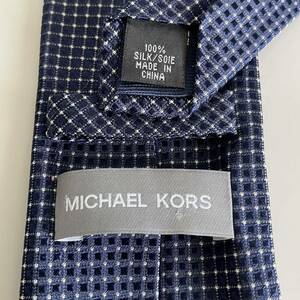 Michael Kors（マイケルコース） 紺マイクロスクエア点ネクタイ