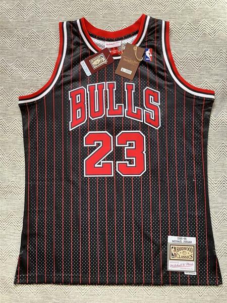 【未使用品】 NBA BULLS マイケル・ジョーダン JORDAN #23 ★シカゴ・ブルズ ユニフォーム ゲームシャツ ジャージ　L　美品