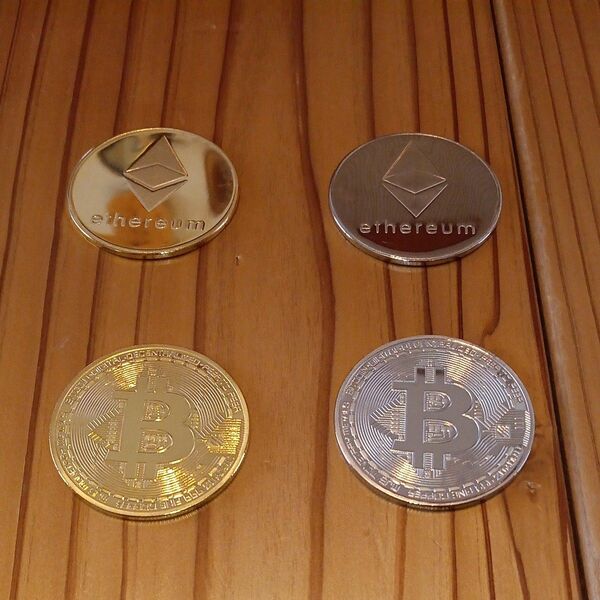 ビットコイン＆イーサリアム　記念コイン２色４枚セット