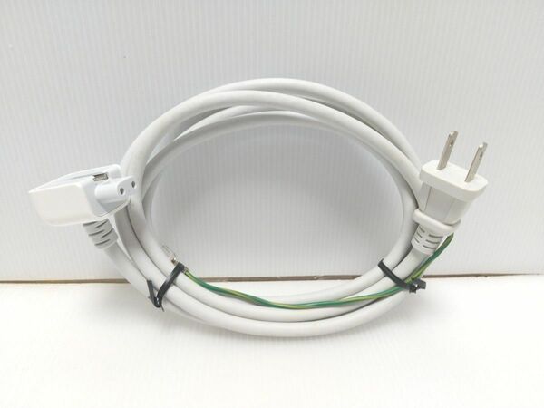 Apple 電源ケーブル VOLEX APC7Q