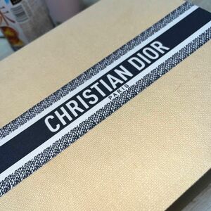 Christian Dior 箱