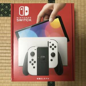 未使用 NintendoSwitch 有機ELモデル ホワイト 保護フィルム付