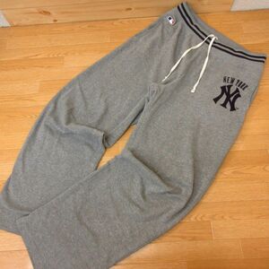 ◎New York Yankees ニューヨークヤンキース MLB◆スウェットパンツ NY 刺繍 野球 迷彩 裏起毛 ユニフォーム◆メンズ グレー XL◆P4151