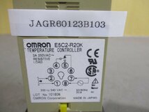 中古 OMRON TEMPERATURE CONTROLLER E5C2-R20K 電子温度調節器 (JAGR60123B103)_画像2