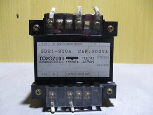 中古 TOYOZUMI isolation transformer SD21-300A CAP 300VA トランス変圧器(R60206BZF007)