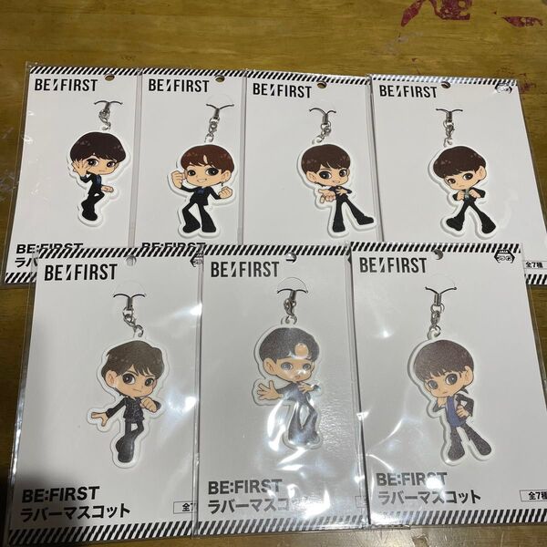 BE FIRSTラバーマスコット