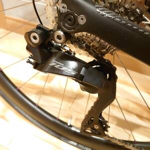 SHIMANO 105 Di2 RD-R7150 電動リアディレイラー 12速