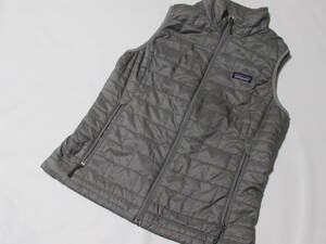 美品 W's/M Patagonia パタゴニア ダウンベスト ナノパフ ベスト PRIMALOFT 84246ベスト ライトグレー レディス M メンズ S インナーベスト