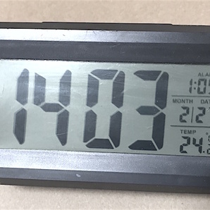 送料無料 LED 目覚まし時計 センサー バックライト 温度表示 おしゃれ シンプル デジタル 置時計 モダクロZ ブラック 光センサー