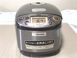 送料無料 美品 使用頻度少ない 象印 ZOJIRUSHI ゾウジルシ NP-GH05 豪熱沸騰IH炊飯ジャー 極め炊き 3合炊 2018年製