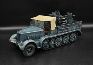 タミヤ　1/35 ドイツ ８トンハーフトラック４連高射砲（Sd.kfz7/1） 完成品 