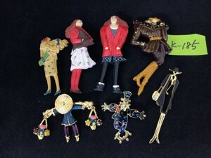 ★Ｋ―１８５★ブローチ　7th Avenue art&craft ビンテージ レトロ ペンダントトップ 女性 ゴールド色 詳細不明 材質不明 7点まとめて[60]