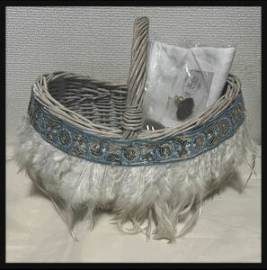  use 3 times *sahabyellieesa is baie Lee white white feather basket bag 