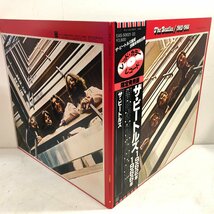 【赤盤カラーレコード 2LP】ザ・ビートルズ / 1962年～1966年 / THE BEATLES 帯 OBI 内袋 解説・歌詞・対訳付 ODEON EAS-50021-22 ▲_画像4