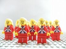 LL27　レゴ　ミニフィグ　赤服・兵隊・金髪　10個セット　新品未使用　LEGO社純正品_画像1