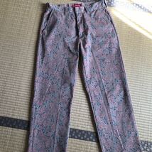 Supreme.シュプリーム　WORK PANT KHAKI FLORAL CARD 花柄 カーキ　フローラルカード　ロゴパンツ_画像2