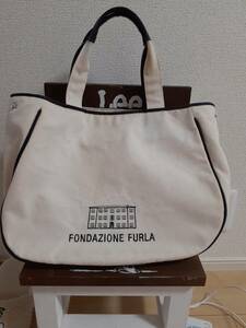 ★used フルラ　FURLA　バッグ　キャンパス生地