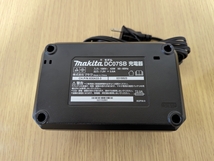 ★新品★ DC07SB makita 純正 充電器 BL0715（7.2V）などの充電に！ 充電式ペンインパクトドライバー（TD022DSHX）のバラシ マキタ_画像3