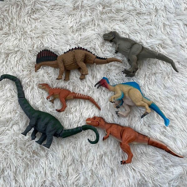 アニア　恐竜　子供　おもちゃ　