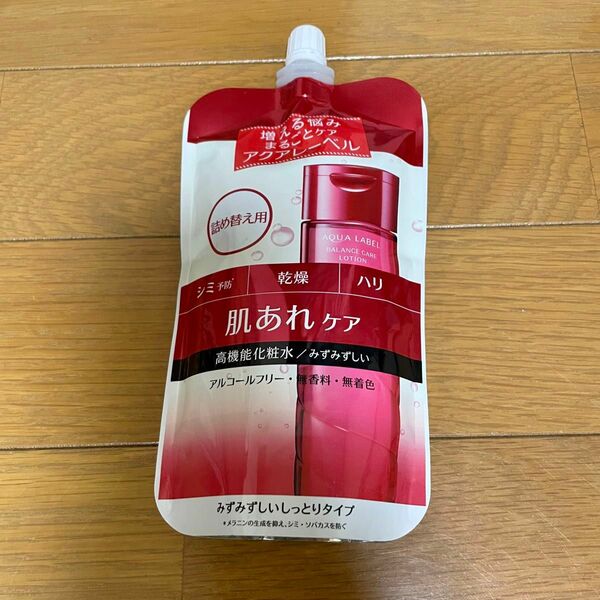 アクアレーベル　赤　詰め替え用　180mL みずみずしいしっとりタイプ