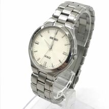 美品 SEIKO セイコー DOLCE ドルチェ 腕時計 8J41-0A10 クオーツ ラウンド シルバー コレクション コレクター 新品電池交換済 動作確認済_画像2