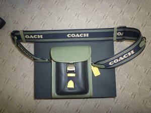 COACH　チャータークロスボディポーチ