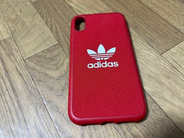 アディダスオリジナルス iPhone XRケース アディカラーTPUケース スカーレット レッド　adidas スマホケース