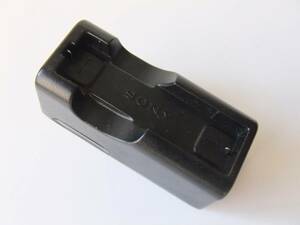 SONY chewing gum battery charger BC-7DD2