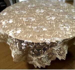 透かしレースのテーブルクロス 正方形 ヨーロピアン風 食卓 ベージュ サイドテーブル 円テーブ ル豪華 美しい 綺麗 カバー②