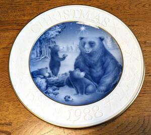 tam_007 希少！ 限定品 大倉陶園 クリスマスプレート 白磁 OKURA CHINA CHRISTMAS PLATE お箱入り 20cm 家族 FAMILY ★ 1988年 熊 クマ