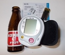TANITA〈手首式〉血圧計◆BP-212◆ワンプッシュで簡単測定／60回記録メモリー／平均値表示◆送料無料_画像2