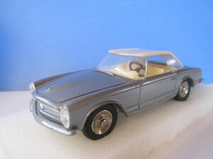 Dinky Dinky Mercedes Benz 230SL 1/43 France made 1970 period [ enclosure possible ]