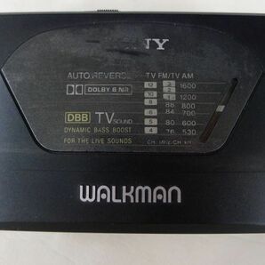 N455 通電確認済 SONY Walkman WM-F180 ソニーウォークマン ラジオカセットプレイヤー ポータブル/60の画像2
