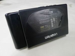 N455 通電確認済 SONY Walkman WM-F180 ソニーウォークマン ラジオカセットプレイヤー ポータブル/60