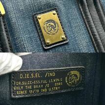 美品 DIESEL ディーゼル メンズ ビジネス トートバッグ デニム レザー ゴールド金具 ロゴプレート ブレイブマン 大容量 肩掛け A4収納 青_画像9