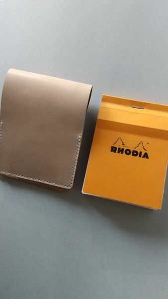 【ハンドメイド】飴色に育つヌメ革のRhodia N11カバー