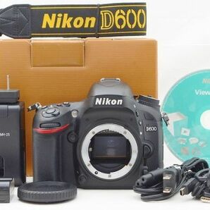 ☆極上美品☆ Nikon ニコン D600 ボディ 元箱 付属品 Shot数 僅か 5,950枚前後！ ♯24013011の画像1