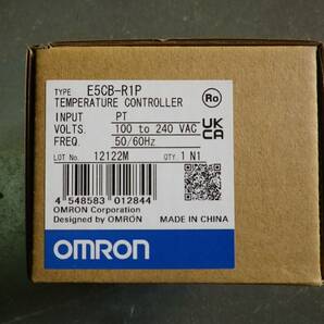 OMRON 温度調節器 E5CB-R1P 新品未使用の画像1