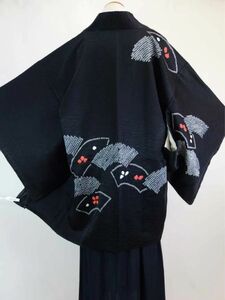  未使用　絞り　羽織　扇面文様　鹿子　絹製　日本の着物　黒色系Kimono jacket 羽織のみの販売です