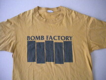 ビンテージ BOMB FACTORY ボム ファクトリー Tシャツ PUNK HARDCORE パンク ハードコア ロック 音楽 マスタード XL_画像3
