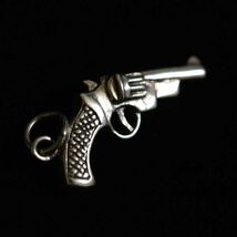 ヴィンテージ 純銀製/Silver/シルバー刻印あり 銃のチャーム/ペンダントトップ 本物保証_画像7