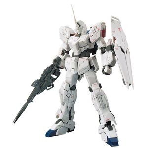 RG 機動戦士ガンダムUC ユニコーンガンダム (初回限定パッケージ) 1/144スケール 色分け済みプラモデル