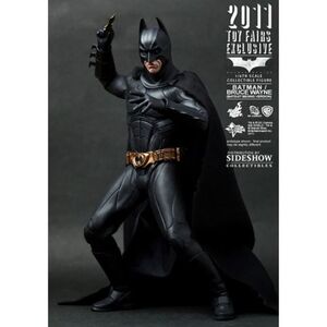 ムービー・マスターピースHOT TOYS ホットトイズ 『バットマン ビギンズ』１６ィギュア スケールフバットマンブルース・ウェイン