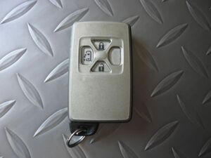 426* включая доставку *[ Toyota Voxy ZRR70W] оригинальный "умный" ключ дистанционный ключ дистанционный пульт 3 кнопка /ZRR70G/ZRR75G