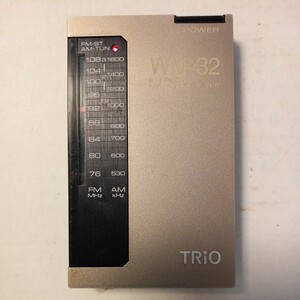 TRiO トリオ WM-32 ミニポケットラジオ ステレオ FM-AM レシーバー　通電確認済　中古品