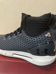 未使用　UNDER ARMOUR HOVR Reactor MId 28.5