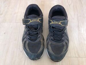 中古品★asicsアシックス★キッズスニーカー23センチ